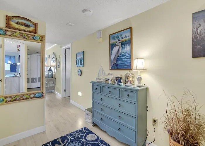 Apartment Harbour Island 204m